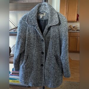 Wool coat Herringbone pattern